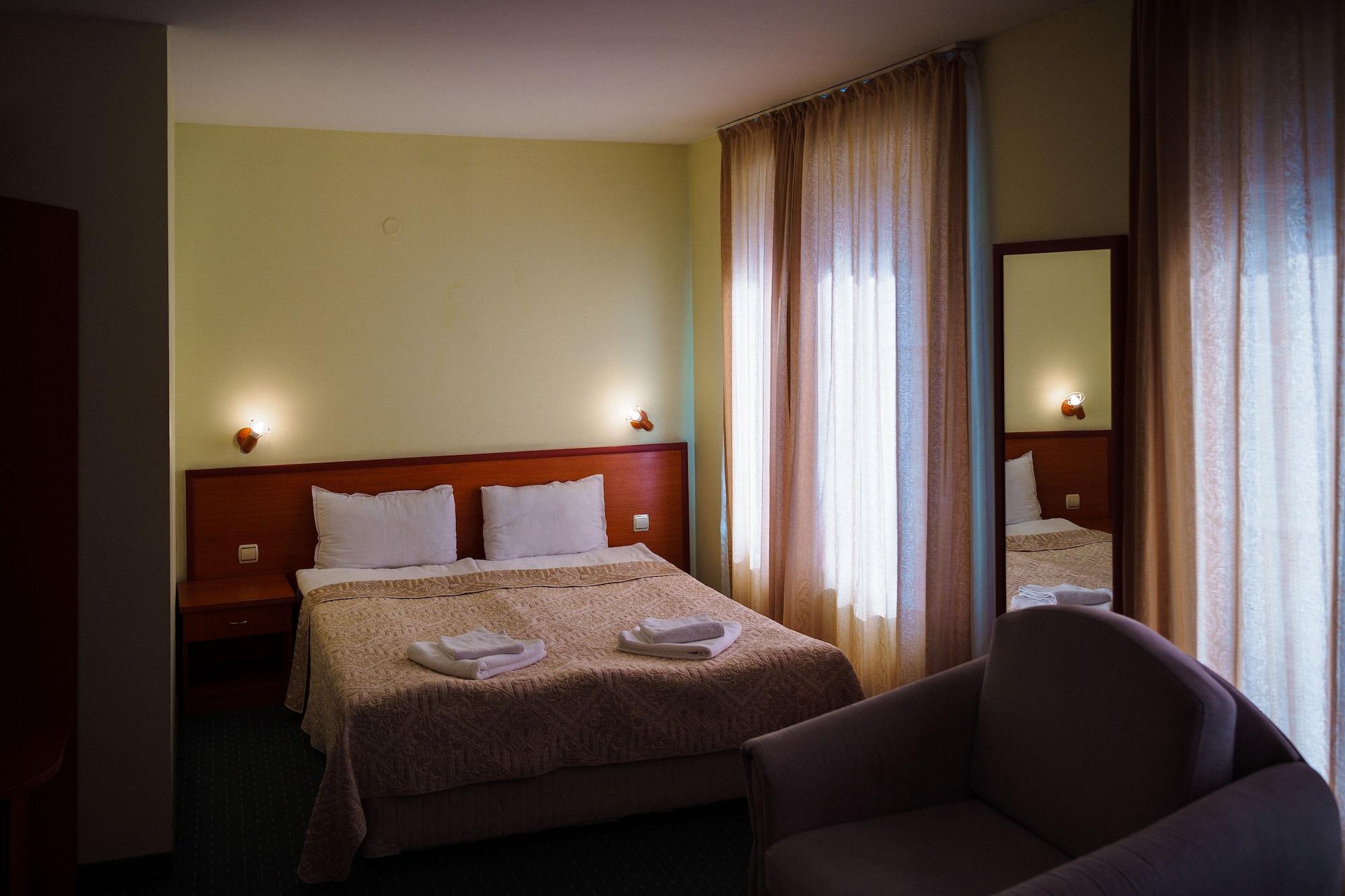 Dionis Hotel Varna Exterior foto
